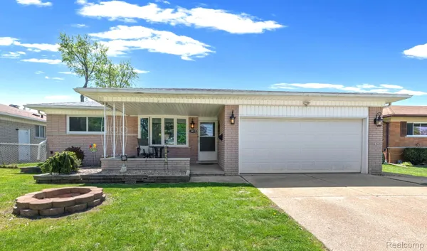 $305,000 | 3822 Martin Road, Warren, MI 48092