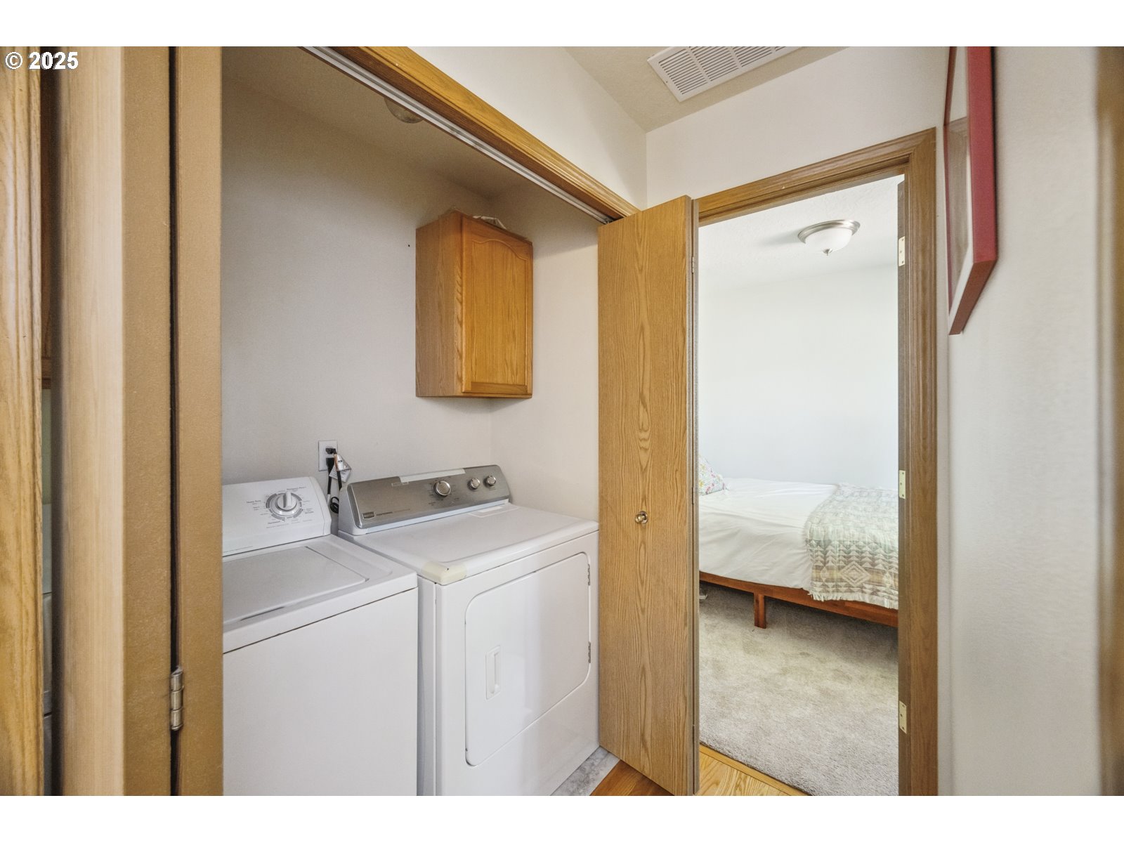 1211 Northeast Lenore Street Portland, OR 97211 - Photo 15 of 34 Laundry