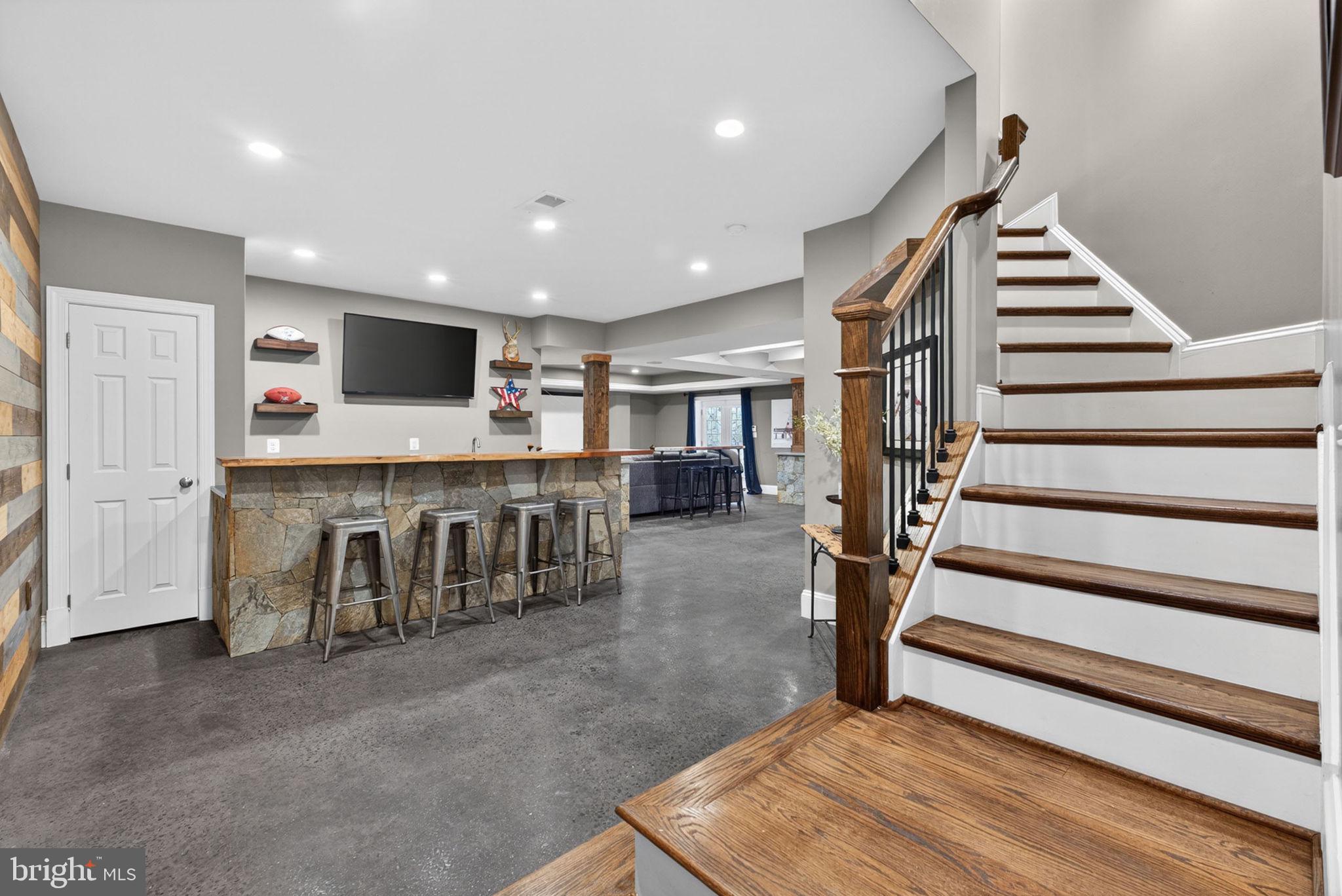 25301 Poland Road Chantilly, VA 20152 - Photo 57 of 90