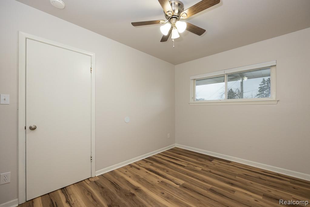 12523 Pennsylvania Road, Unit 2 Riverview, MI 48193 - Photo 22 of 38
