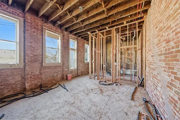 $569,000 | 115 South 13th Street, St. Joseph, MO 64501