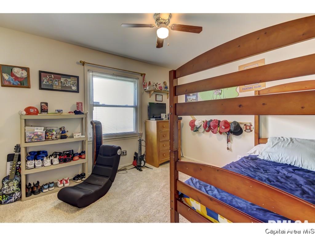 1908 Fairmont Drive Springfield, IL 62702 - Photo 15 of 32