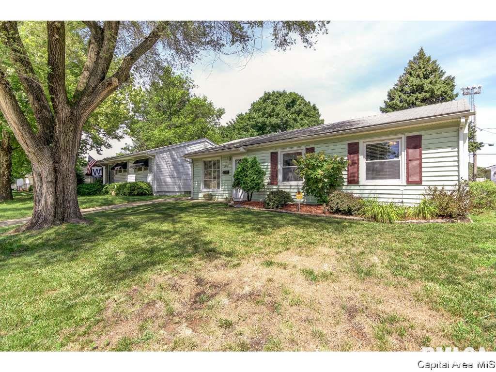 1908 Fairmont Drive Springfield, IL 62702 - Photo 26 of 32