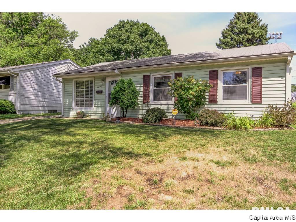 1908 Fairmont Drive Springfield, IL 62702 - Photo 27 of 32