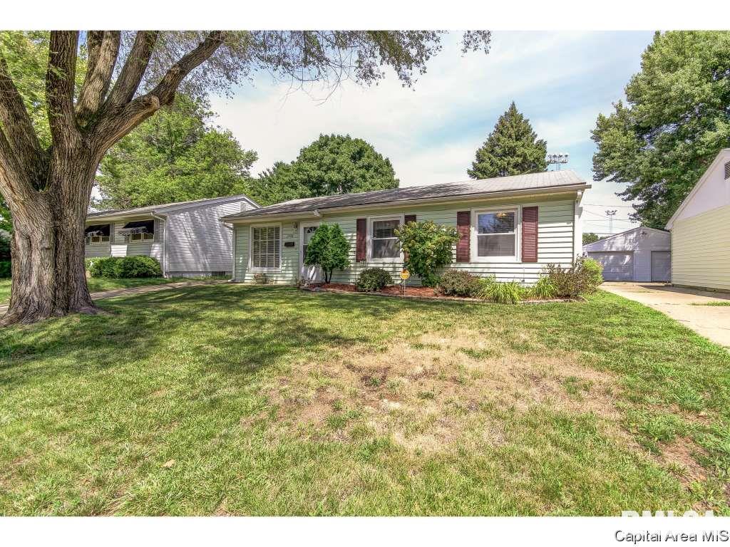 1908 Fairmont Drive Springfield, IL 62702 - Photo 28 of 32