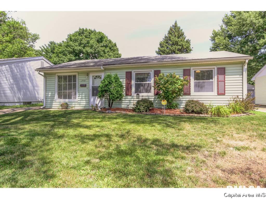 1908 Fairmont Drive Springfield, IL 62702 - Photo 29 of 32