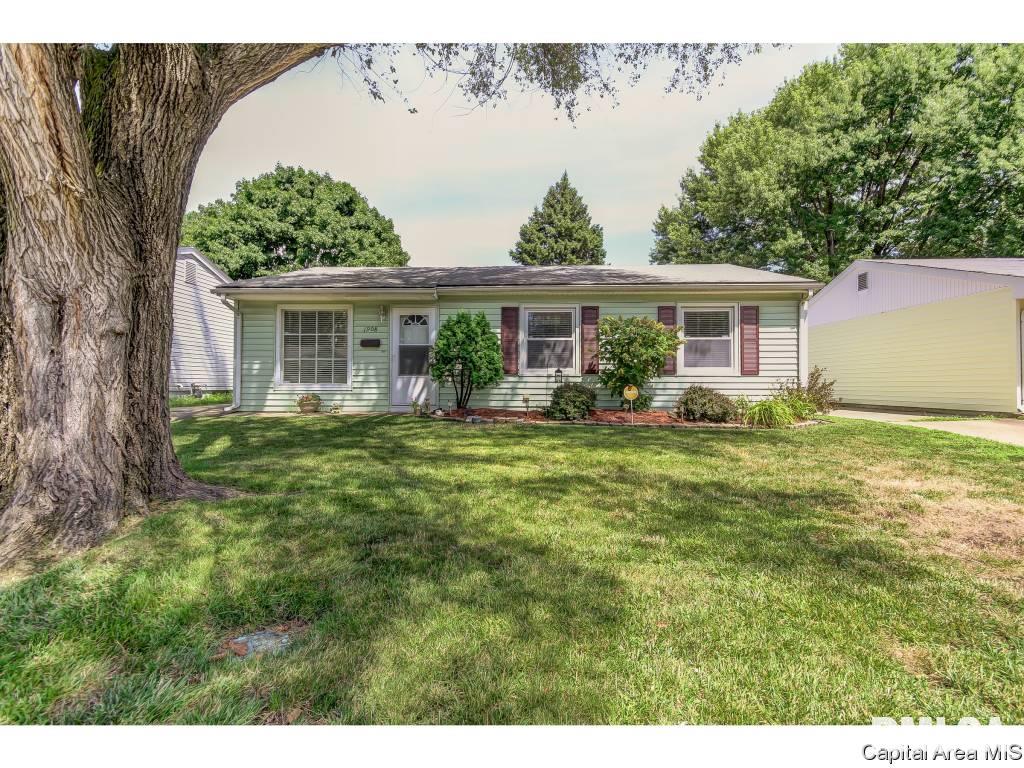 1908 Fairmont Drive Springfield, IL 62702 - Photo 31 of 32