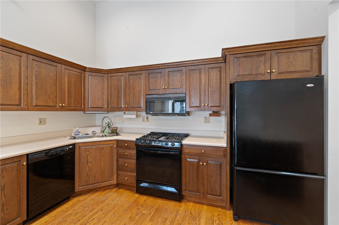 1490 East Avenue Rochester, NY 14610 - Photo 13 of 36