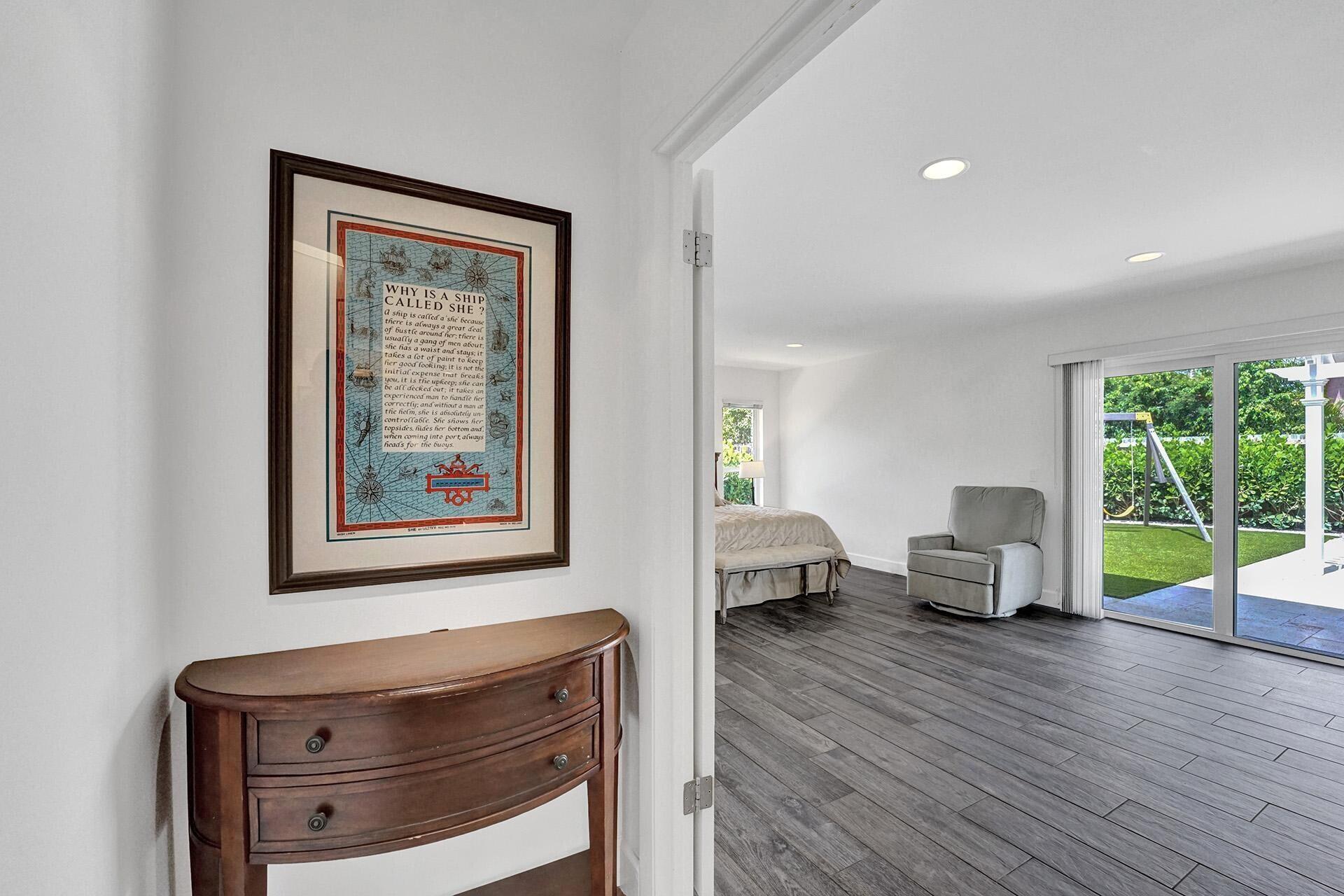 5264 Deerhurst Crescent Circle Boca Raton, FL 33486 - Photo 25 of 62 a view of living room filled with furniture and wooden floor