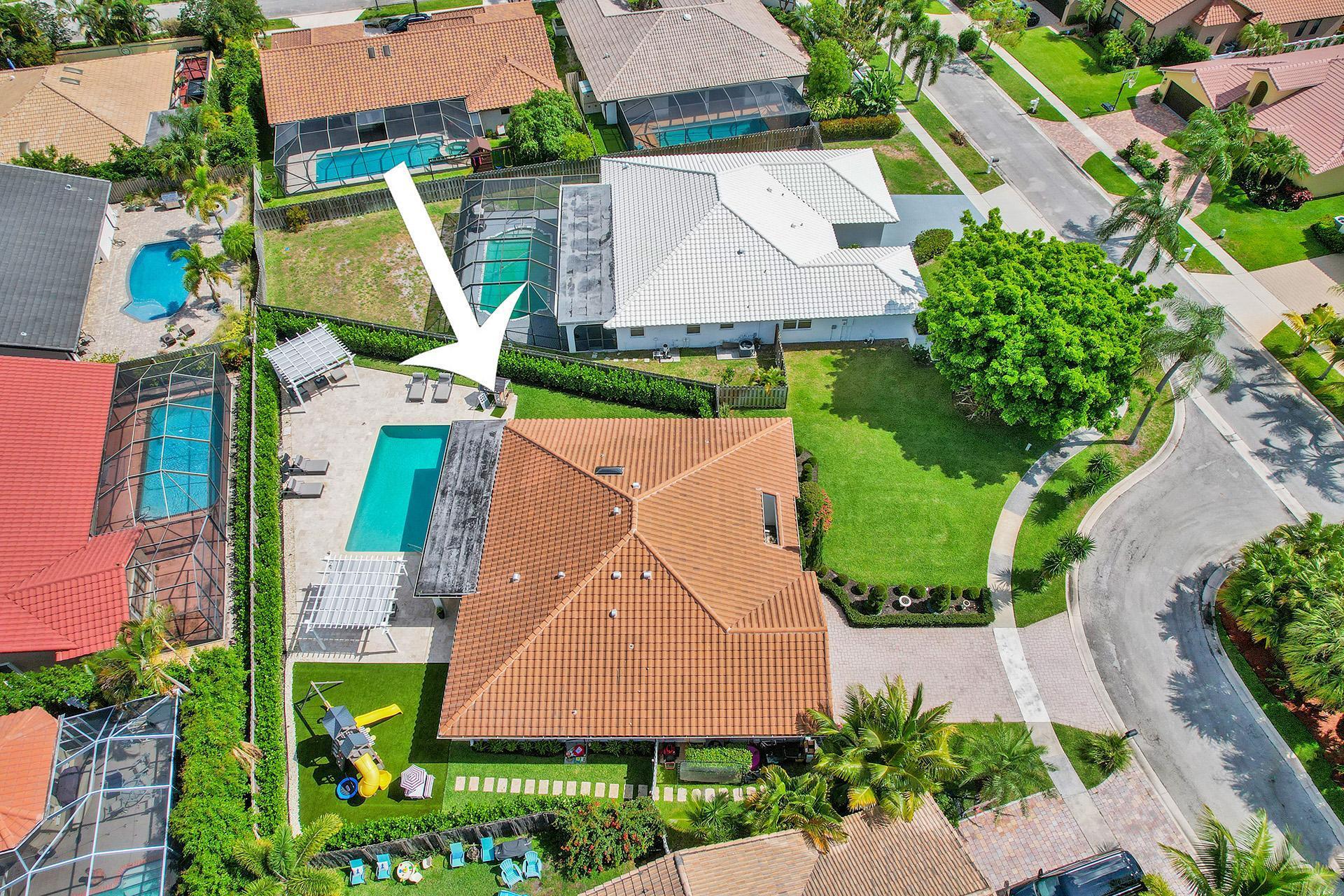 5264 Deerhurst Crescent Circle Boca Raton, FL 33486 - Photo 59 of 62 an aerial view of residential houses with outdoor space and street view