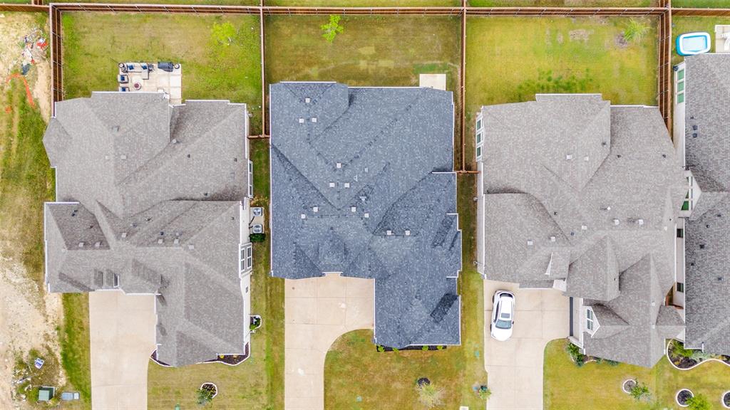 2417 Shane Drive Midlothian, TX 76065 - Photo 38 of 40 view of a bathroom