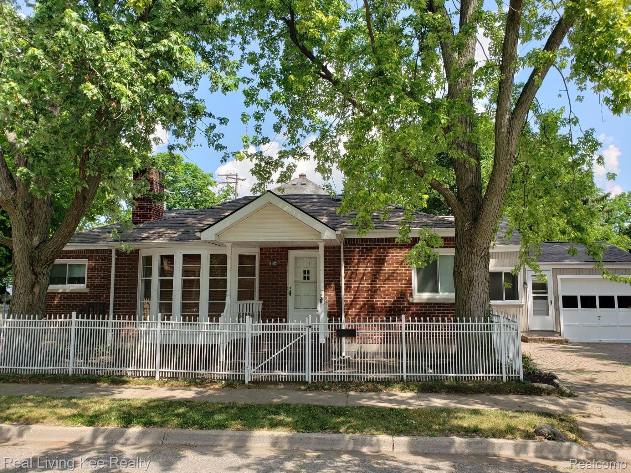 162 West Washington Street Romeo, MI 48065 - Photo 1 of 34 Darryn #1.jpg