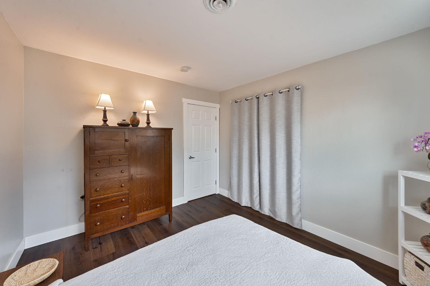 5422 Earnell Street Carmichael, CA 95608 - Photo 28 of 39 a bedroom with a bed and furniture