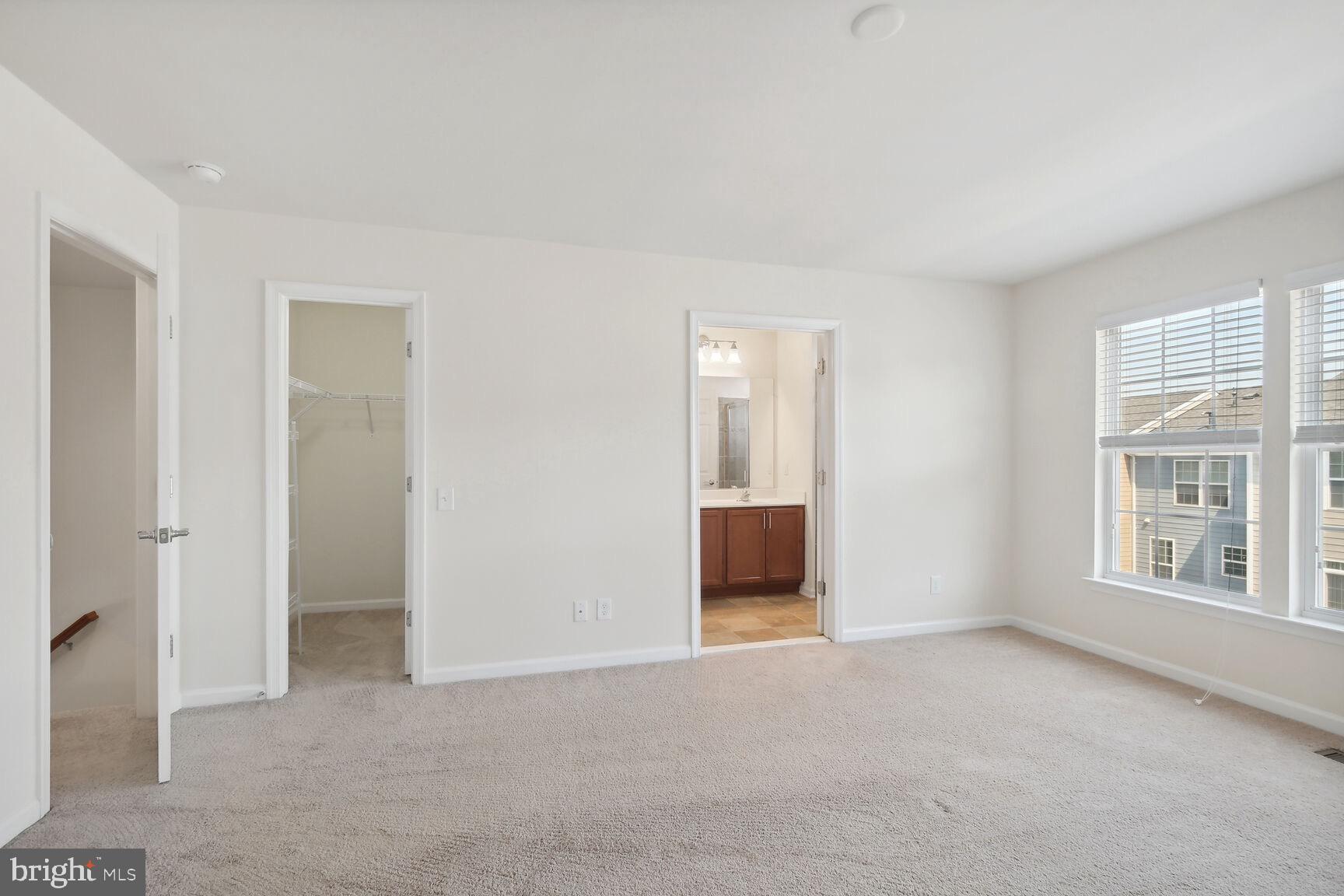 42708 Redpath Terrace Ashburn, VA 20147 - Photo 11 of 27 Large open primary bedroom