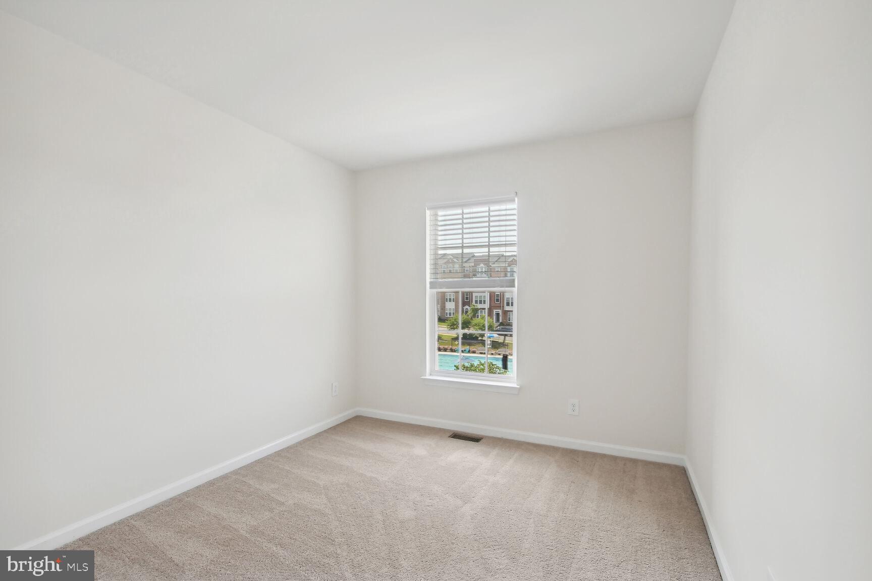 42708 Redpath Terrace Ashburn, VA 20147 - Photo 15 of 27 Bedroom #3