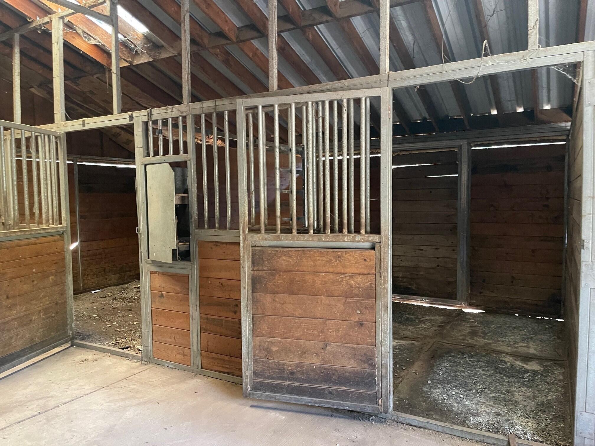21565 Riverview Drive Lakehead, CA 96051 - Photo 4 of 6 a view of wooden door