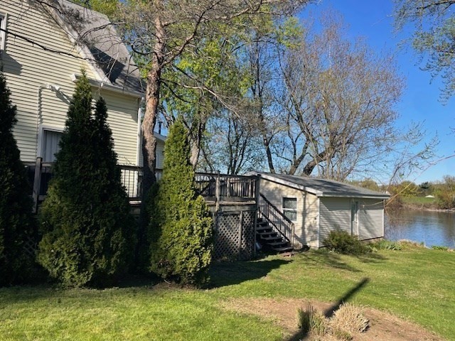 2 Oscar Street Holyoke, MA 01040 - Photo 4 of 23