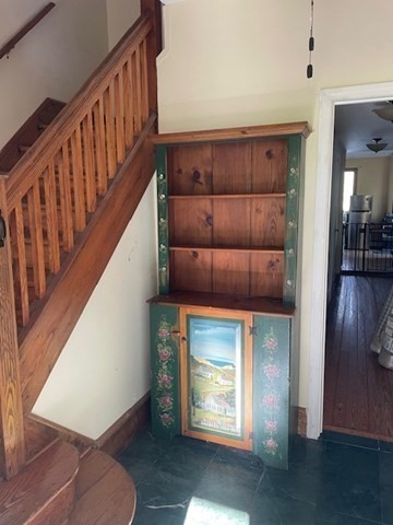 2 Oscar Street Holyoke, MA 01040 - Photo 7 of 23