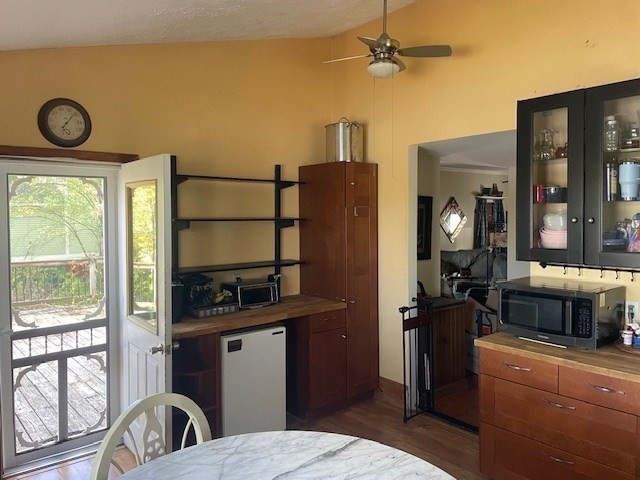 2 Oscar Street Holyoke, MA 01040 - Photo 10 of 23