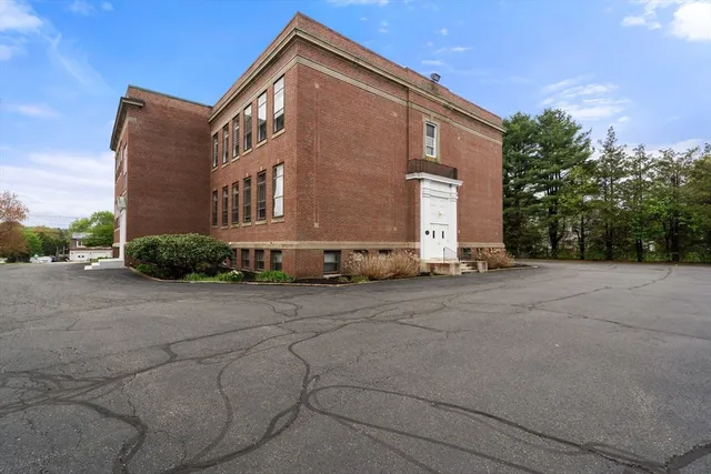 $330,000 | 280 Village Street, Unit D2, Medway, MA 02053