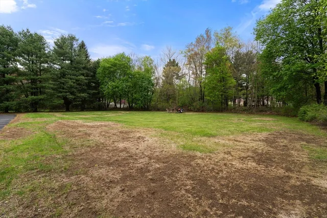 $330,000 | 280 Village Street, Unit D2, Medway, MA 02053