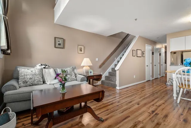 $330,000 | 280 Village Street, Unit D2, Medway, MA 02053