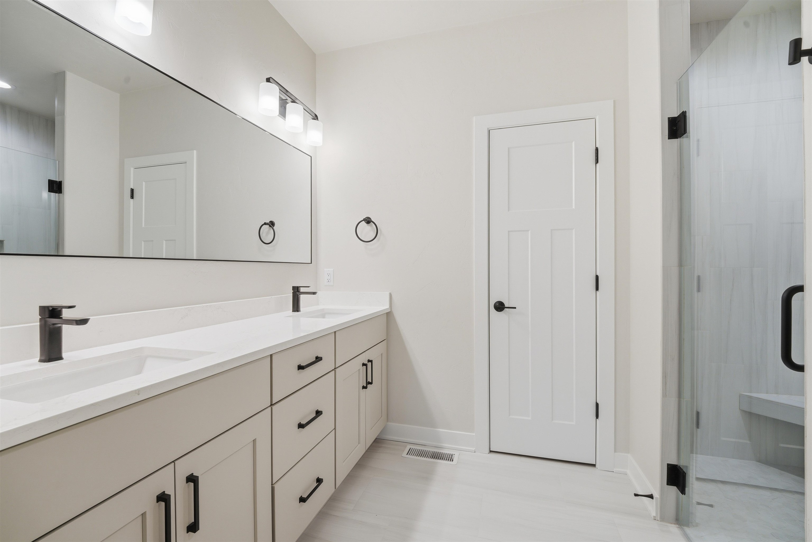 1386 Lighthouse Village Road Fond du Lac, WI 54937 - Photo 24 of 33