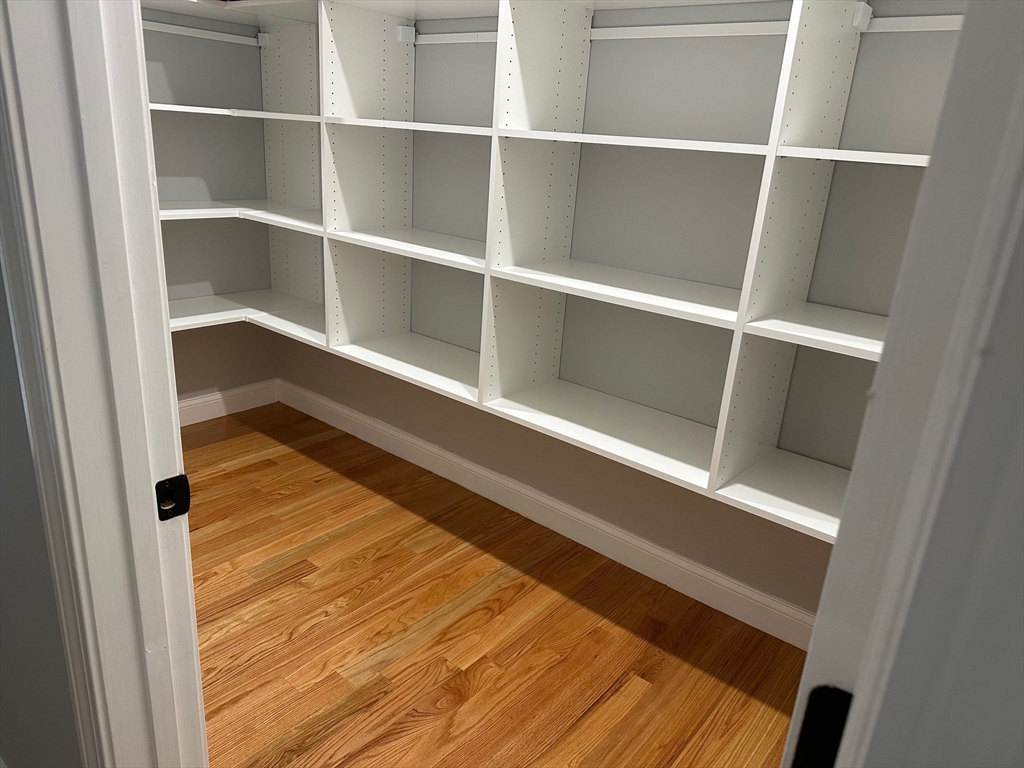 44 Grandview Road Reading, MA 01867 - Photo 6 of 26