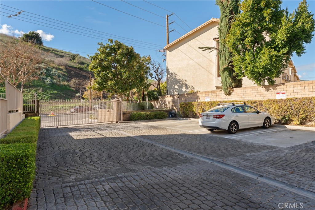 5340 Las Virgenes Road, Unit 11 Calabasas, CA 91302 - Photo 34 of 40