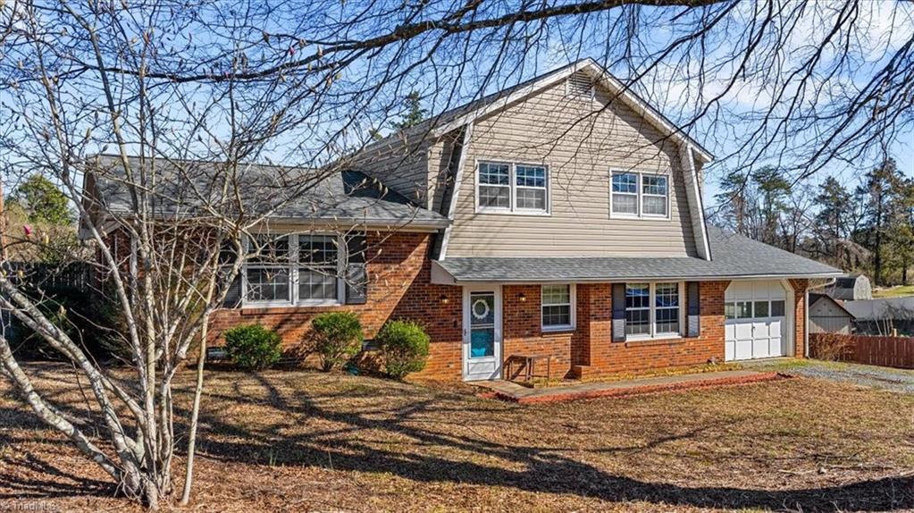 4809 Harvey Road Jamestown, NC 27282 - Photo 2 of 34 Gallery Image 2