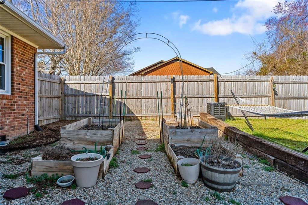 4809 Harvey Road Jamestown, NC 27282 - Photo 28 of 34 Gallery Image 28