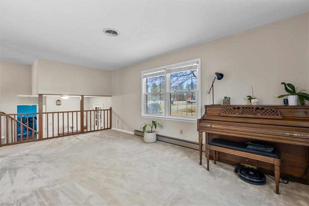 4809 Harvey Road Jamestown, NC 27282 - Photo 6 of 34 Gallery Image 6