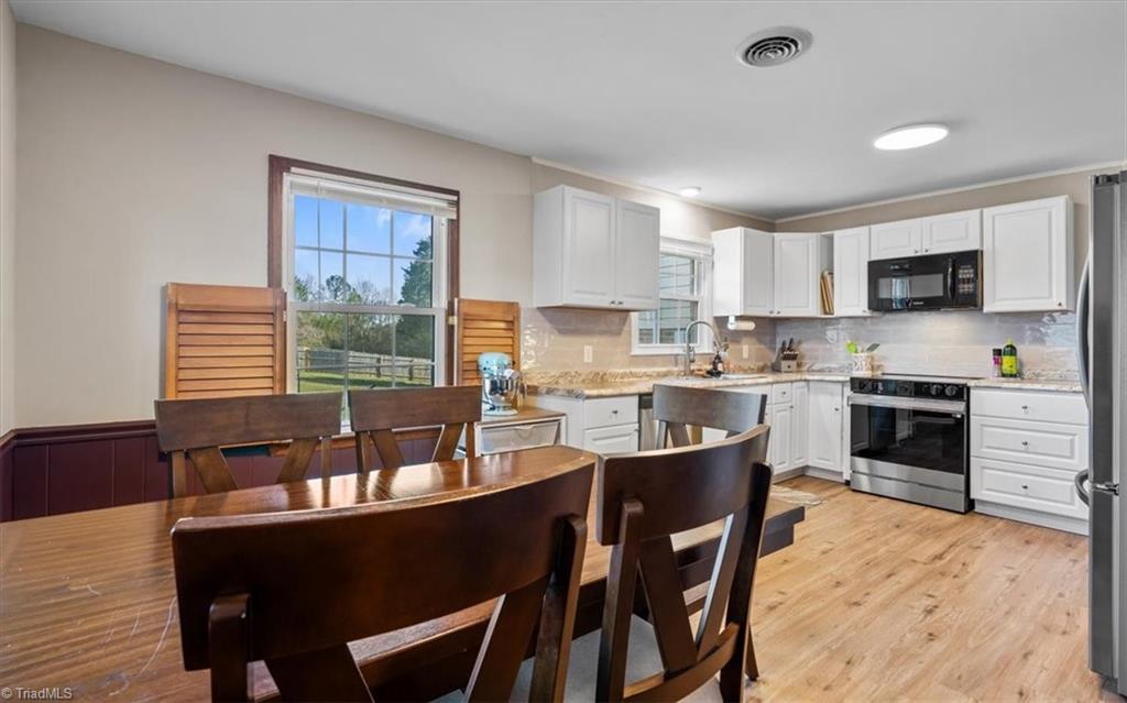 4809 Harvey Road Jamestown, NC 27282 - Photo 10 of 34 Gallery Image 10