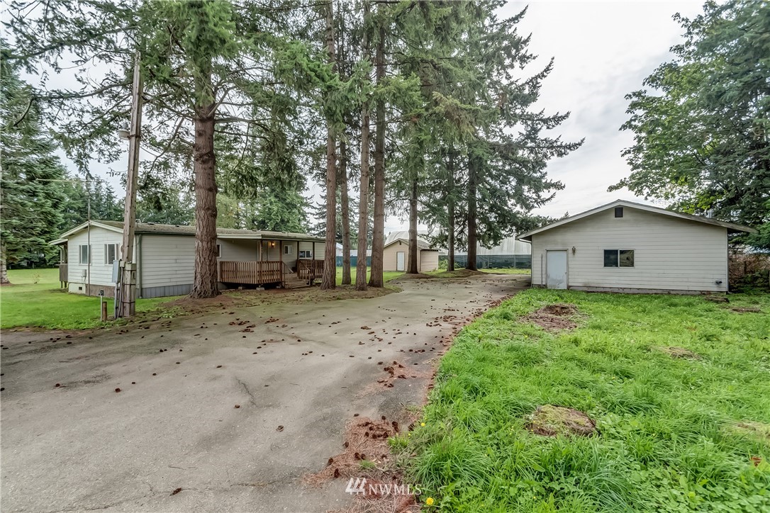 945 Adrian Drive Lynden, WA 98264 - Photo 1 of 25 Gallery Image 1