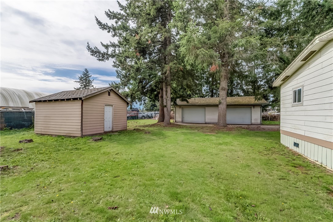 945 Adrian Drive Lynden, WA 98264 - Photo 5 of 25 Gallery Image 5