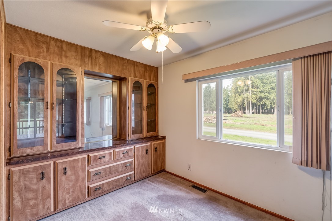 945 Adrian Drive Lynden, WA 98264 - Photo 10 of 25 Gallery Image 10