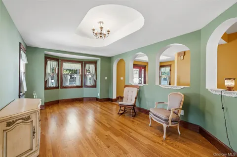 $899,990 | 2185 Sycamore Avenue, Ronkonkoma, NY 11779