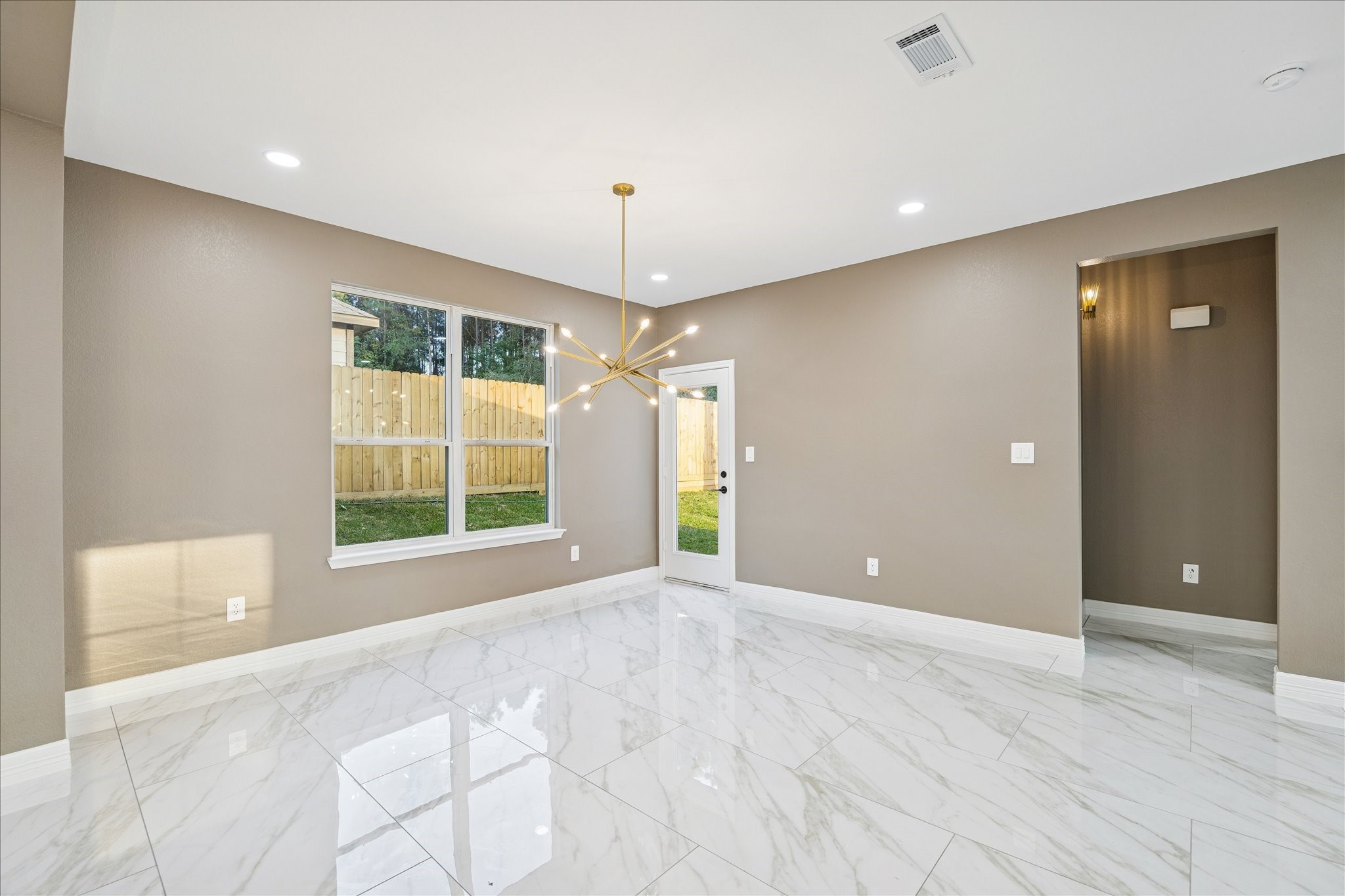 3026 Comanche Willis, TX 77378 - Photo 11 of 34 Breakfast