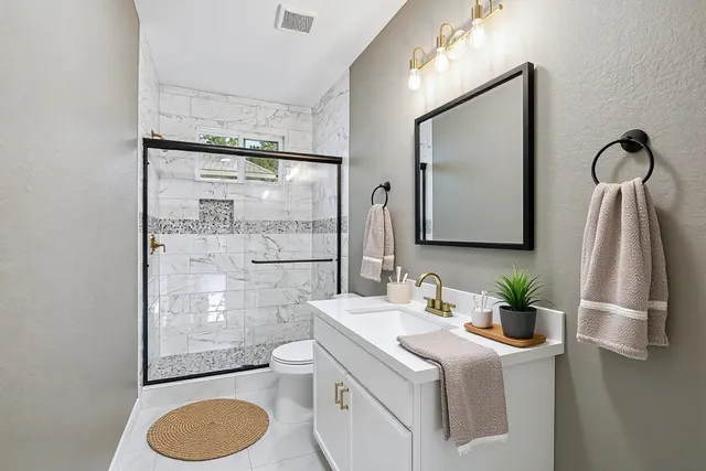 $299,995 | 3026 Comanche, Willis, TX 77378