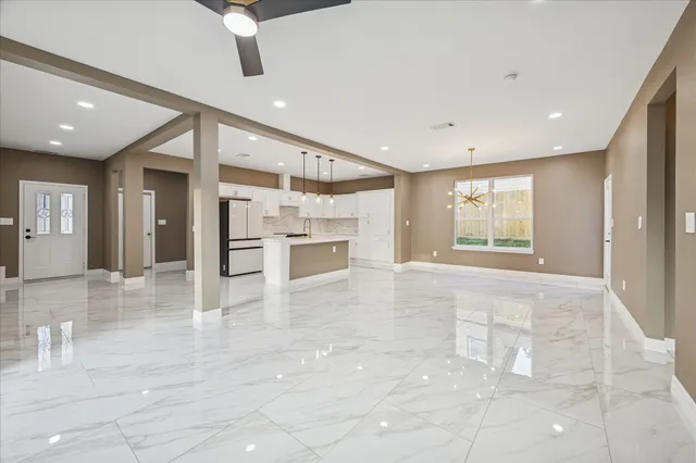 $299,995 | 3026 Comanche, Willis, TX 77378