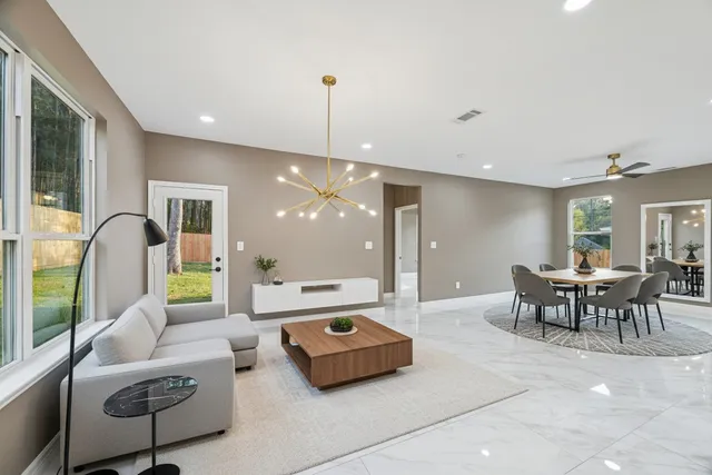 $299,995 | 3026 Comanche, Willis, TX 77378