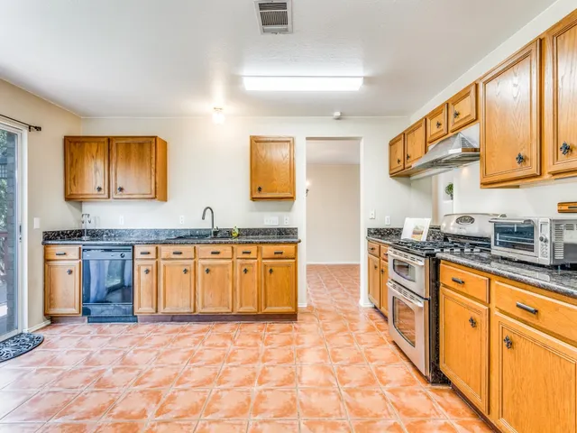 $2,950 | 6421 Clay Allison Pass, Austin, TX 78749