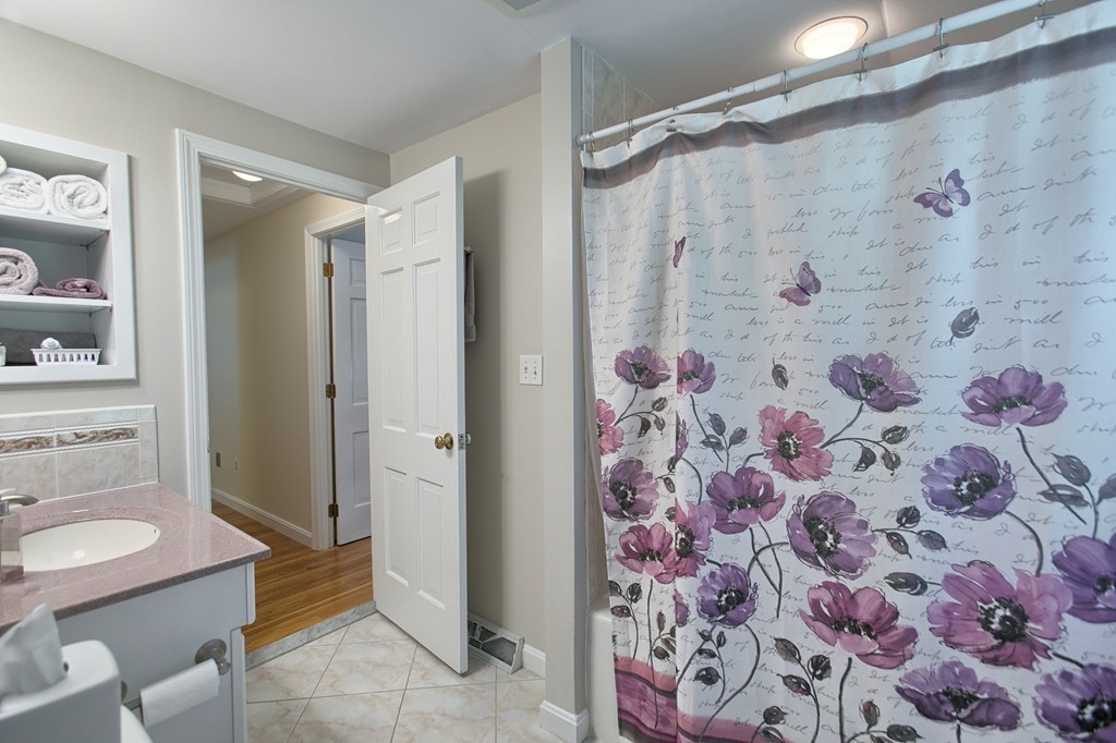 17 Heywood Road Westford, MA 01886 - Photo 21 of 29 Gallery Image 21