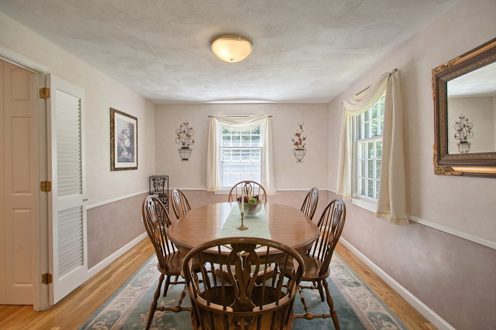 17 Heywood Road Westford, MA 01886 - Photo 5 of 29 Gallery Image 5