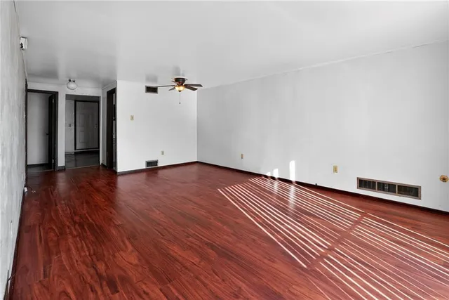 $1,539 | 4034 Murray Avenue, Unit 1, Pittsburgh, PA 15217