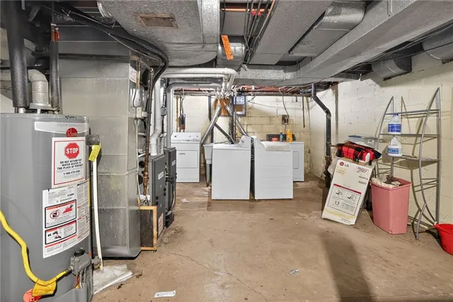 $1,539 | 4034 Murray Avenue, Unit 1, Pittsburgh, PA 15217