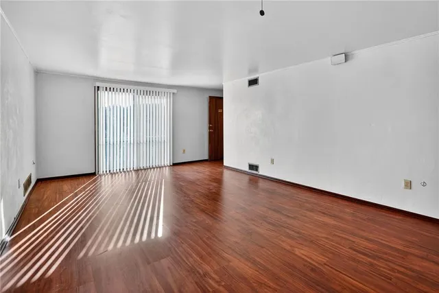 $1,539 | 4034 Murray Avenue, Unit 1, Pittsburgh, PA 15217