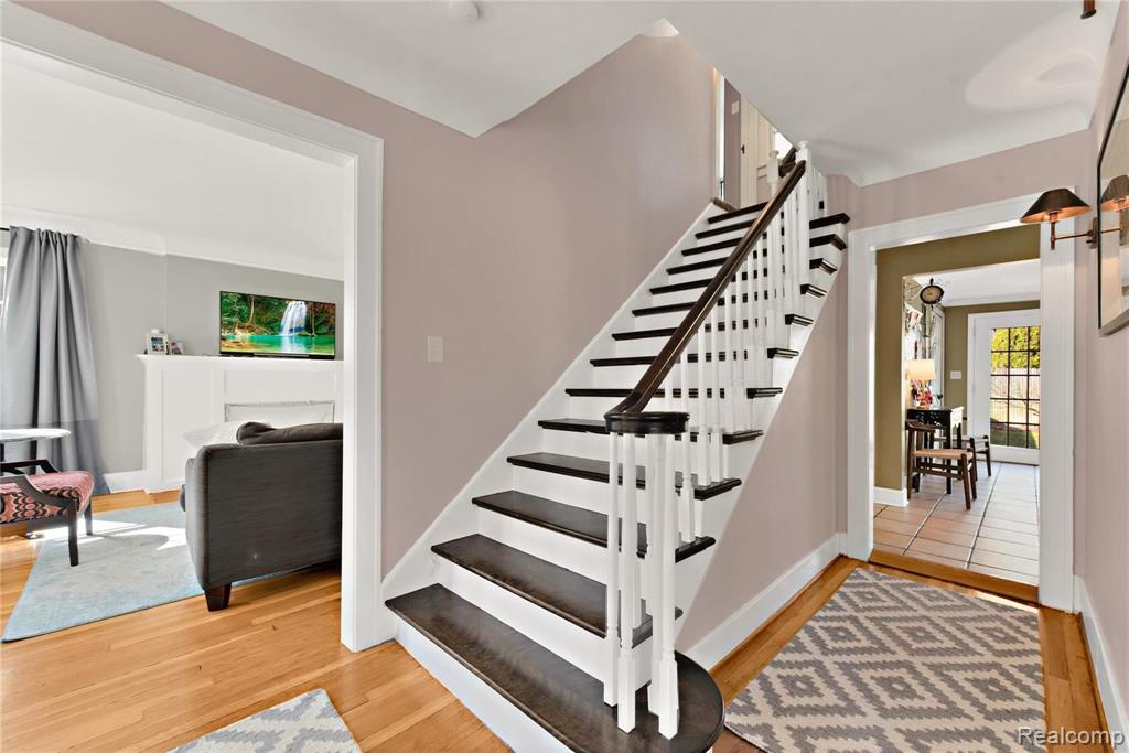 1317 Bishop Road Grosse Pointe Park, MI 48230 - Photo 24 of 42
