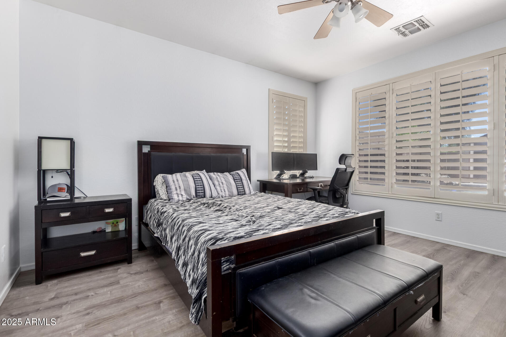 2558 South Martingale Road Gilbert, AZ 85295 - Photo 13 of 26 13 - Martingale