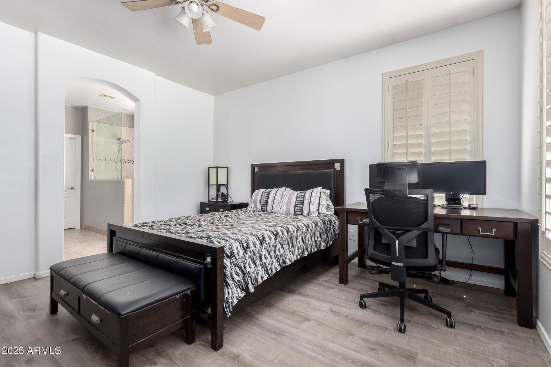 2558 South Martingale Road Gilbert, AZ 85295 - Photo 14 of 26 14 - Martingale